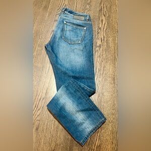 FENDI Women’s Designer Jeans – Size 42 (CA0219828)